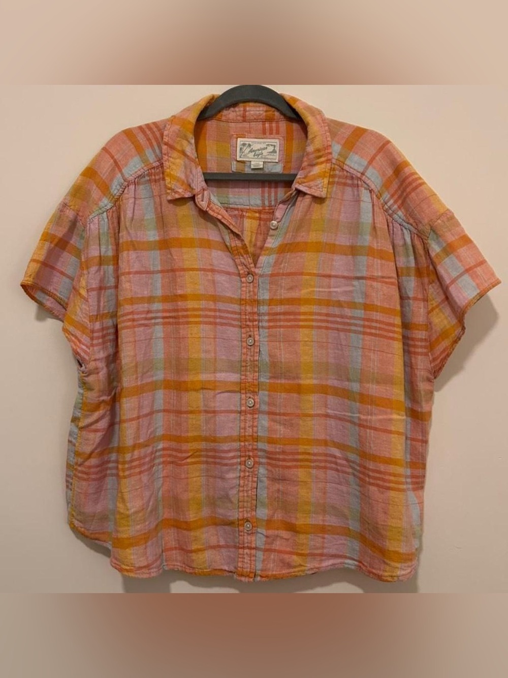 American Eagle Plaid Button-Up Shirt - L